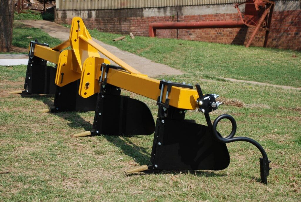 Big Valley multi-row ridger