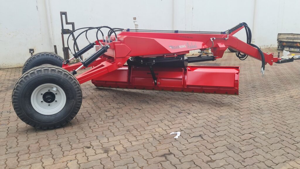 Roadking Rebel trailed grader